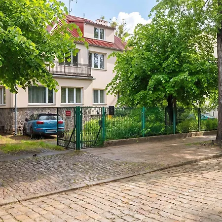 Przestronny Dla 8 Osob W Spokojnej Okolicy By Renters *